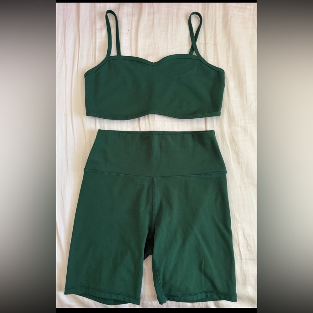 wild fable Dark Green Workout Set - Sports Bra and 6” Biker Shorts Size Small